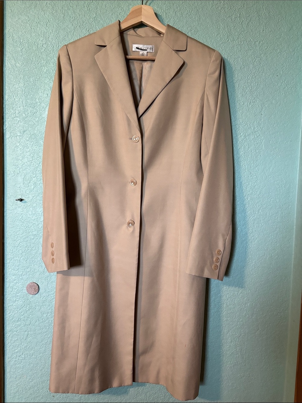 Casual Corner Women’s Tan Blazer / Trenchcoat, size 6 - good